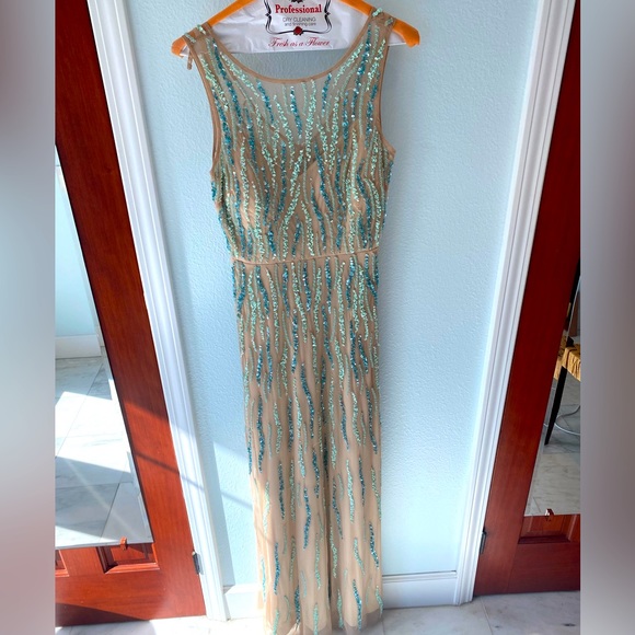 Fabulous Adriana papell Dress UK 12 Beige/ Nude floral KM004 main image 1